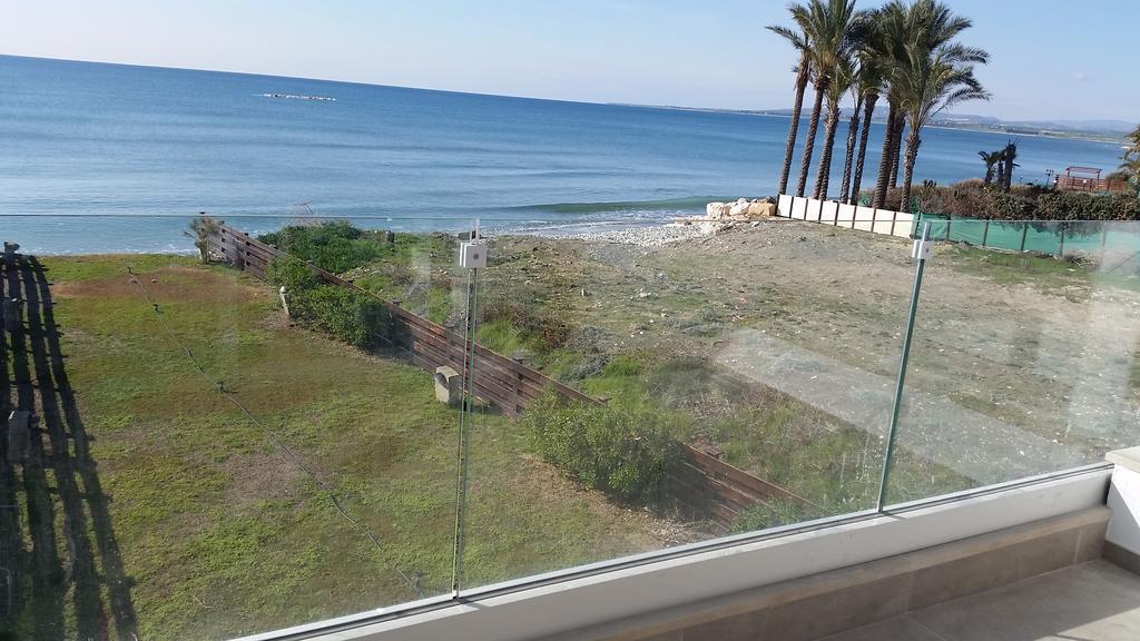 פריווליה Periyiali Beach Sunset Suite A7 מראה חיצוני תמונה