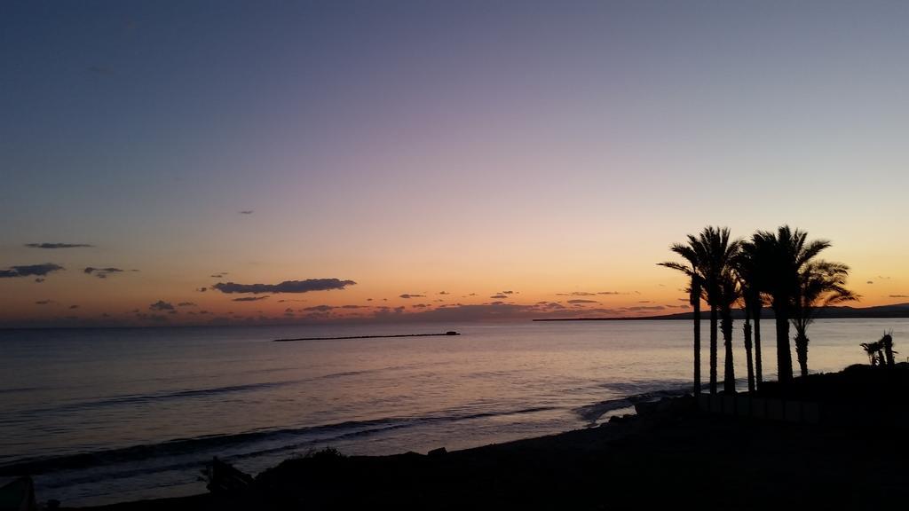 פריווליה Periyiali Beach Sunset Suite A7 מראה חיצוני תמונה